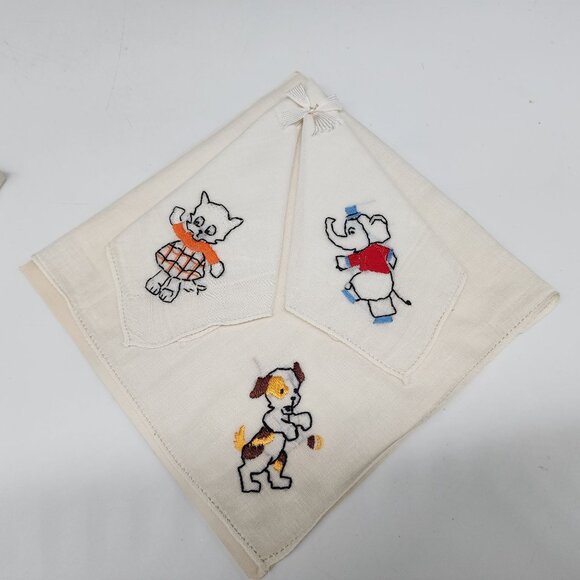 Vintage Children's Handkerchief Set With Embroidered Animals Cat Dog & Elephant - Picture 9 of 10